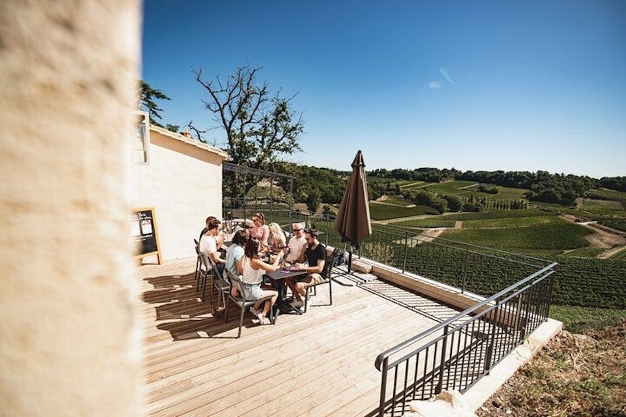 Saint-Emilion: Tour guidato di degustazione di vini + pranzo — 3