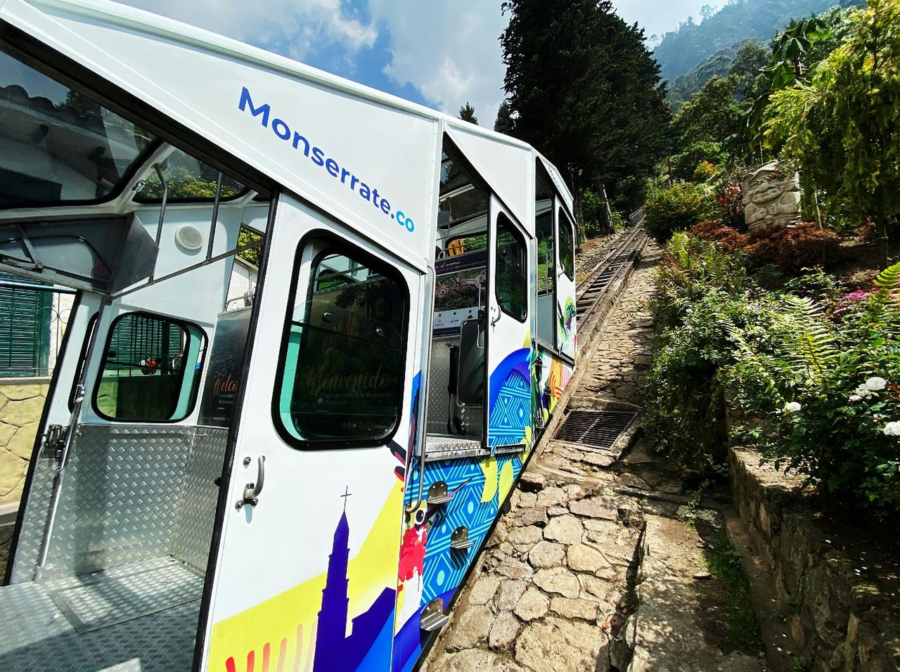 Monserrate: Funicolare o funivia andata e ritorno — 7