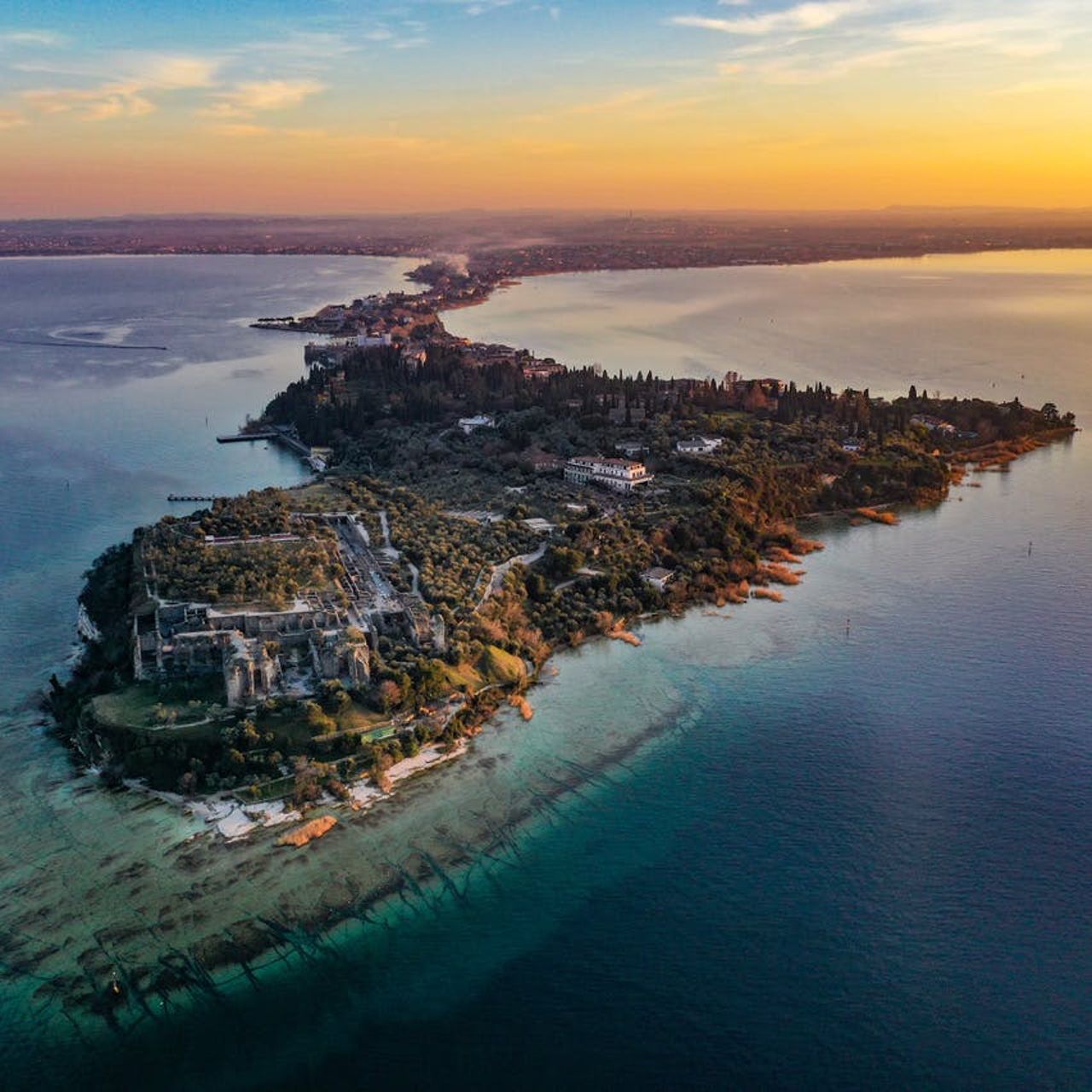 Lago di Garda: Tour in Barca di 25 Minuti della Penisola da Sirmione — 2