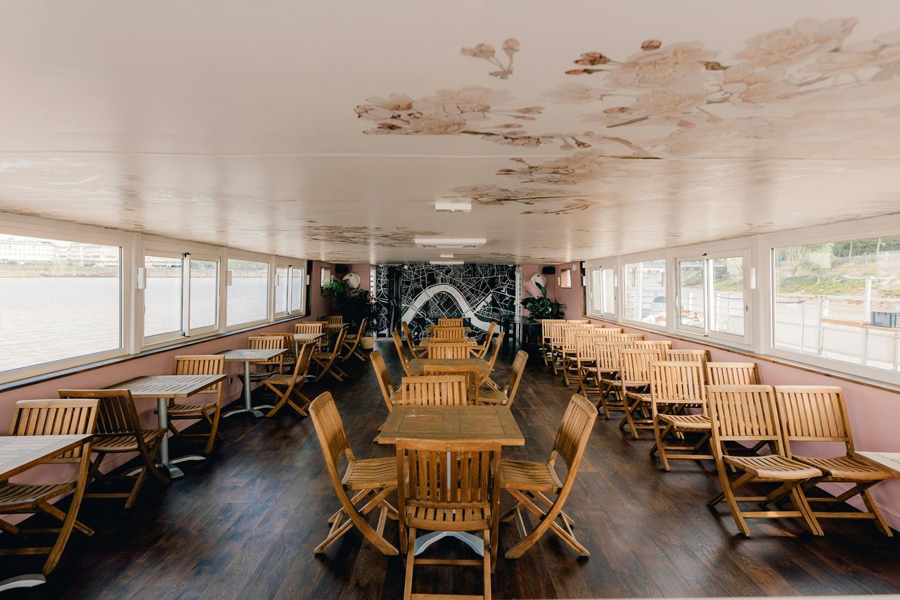 Bordeaux: crociera guidata sulla Garonna con un drink e un canelé — 2