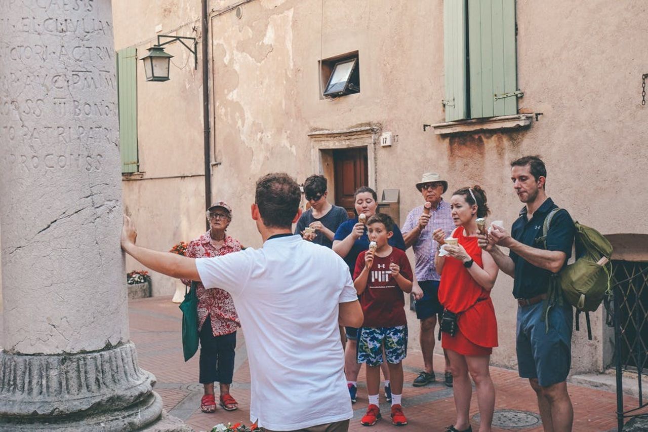Sirmione: tour a piedi + tour in barca — 6