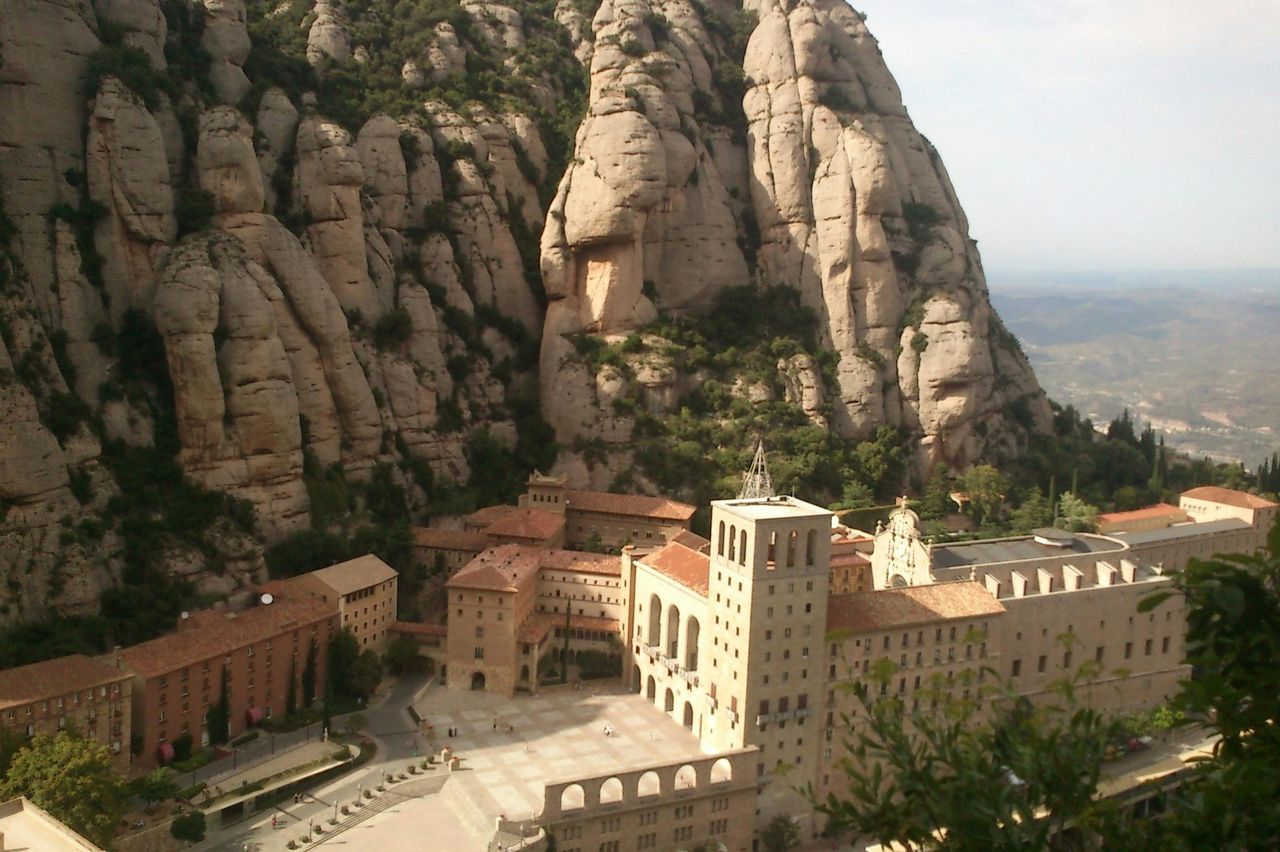 Montserrat: Tour guidato da Barcellona con ferrovia a cremagliera + spettacolo corale — 4