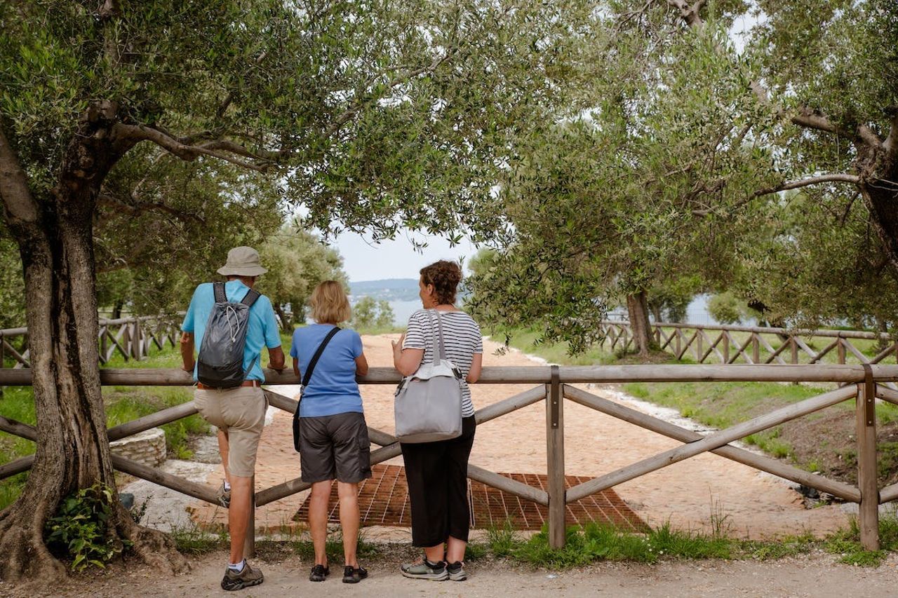 Sirmione: Tour in barca e Grotte di Catullo — 8