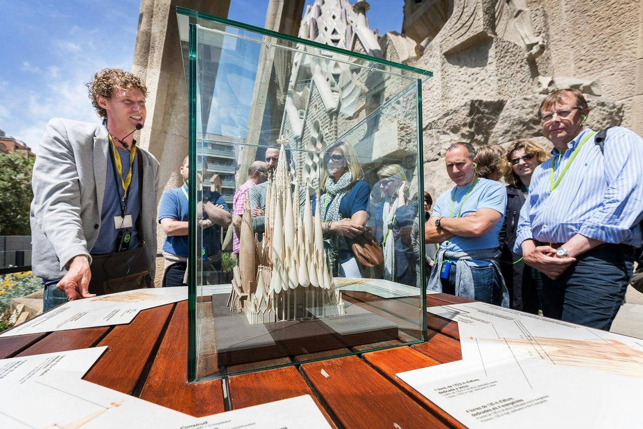 Vai con un locale: Salta la fila per il tour della Sagrada Família in olandese — 7
