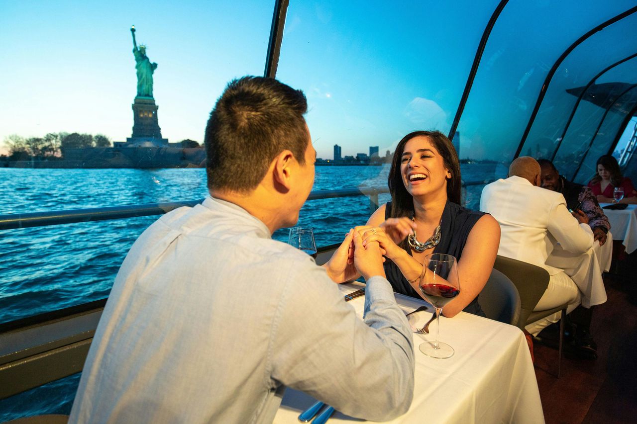 New York: Bateaux New York Tour in barca con cena — 2