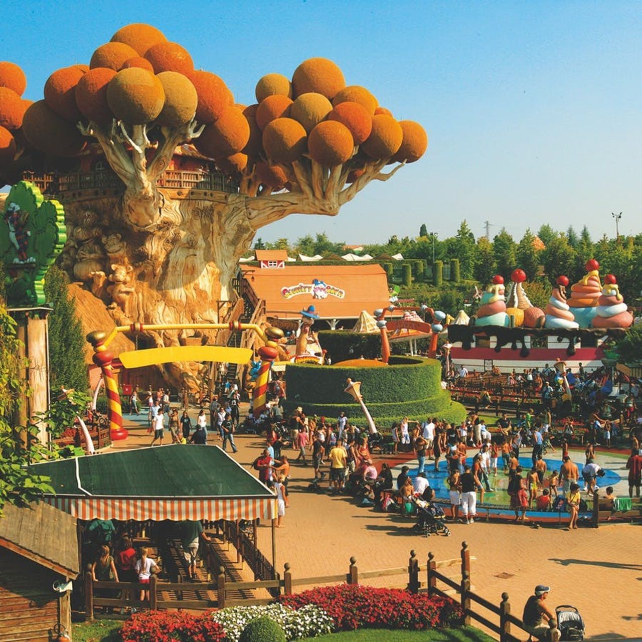 Gardaland Park + Gardaland SEA LIFE Aquarium — 4