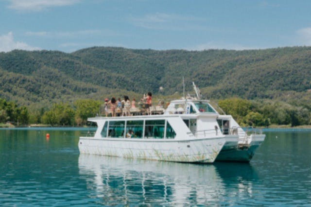 Girona: Tour in barca del Lago di Banyoles — 5