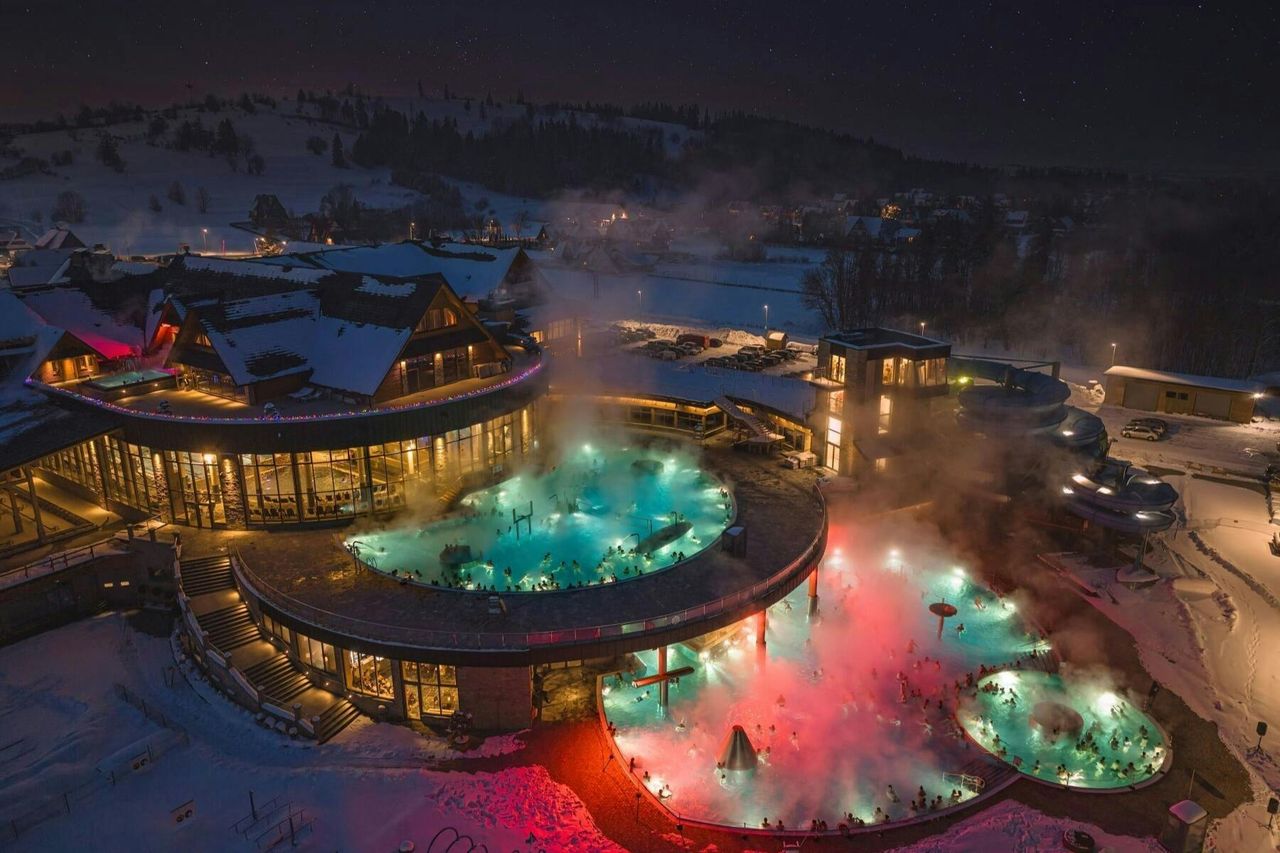 Zakopane: Tour guidato con piscine termali + trasferimento in hotel da Cracovia