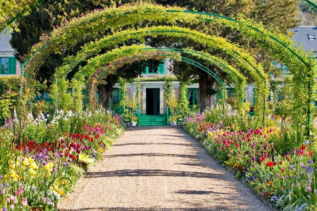 Reggia di Versailles e Giardino di Monet: Tour guidato + Trasporto da Parigi — 2