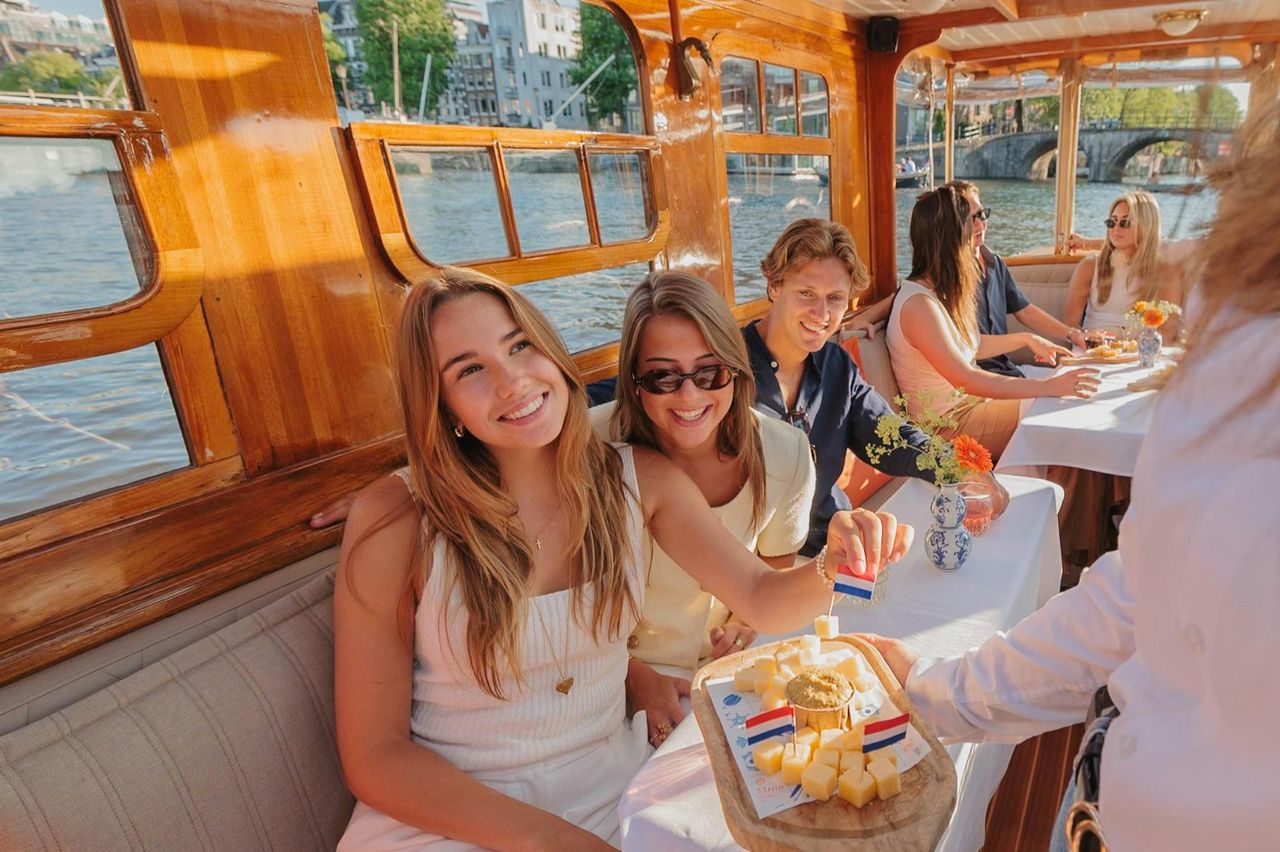 Amsterdam: Flagship Tour in barca con formaggio e vino — 5