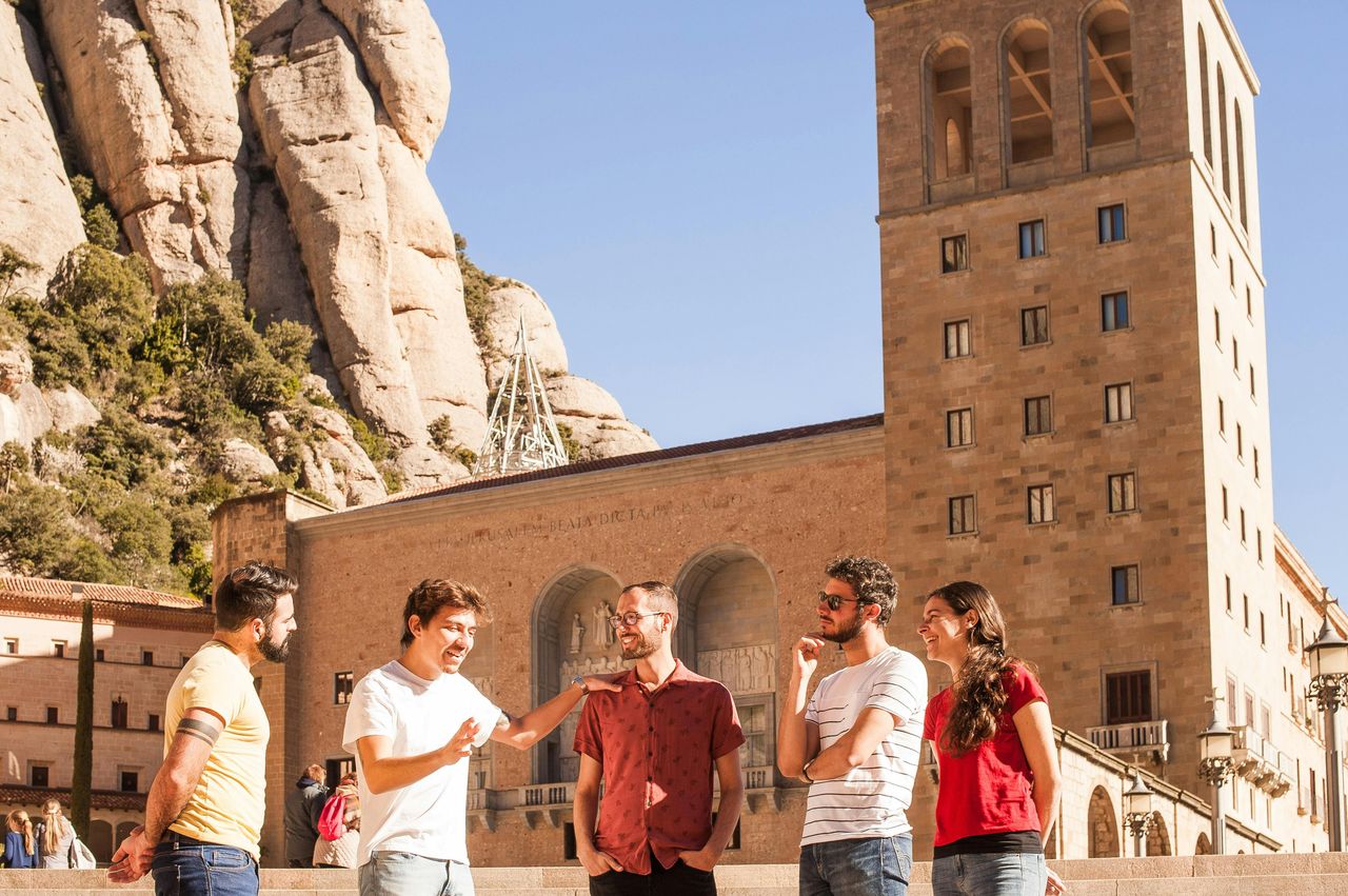 Montserrat e Cantine - Viaggio A/R + Esperienza Enologica con Pasto Tradizionale — 3