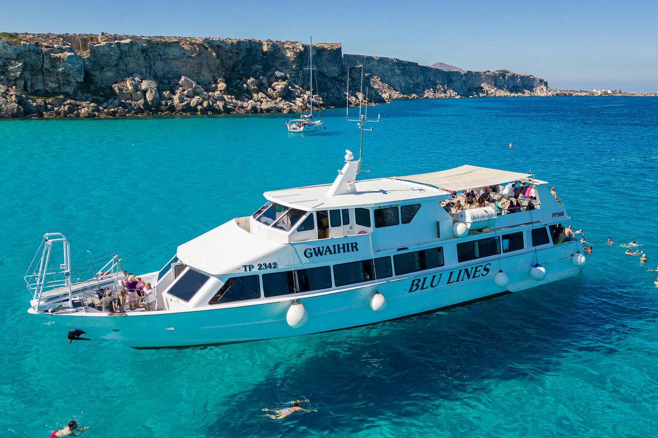 Favignana e Levanzo: tour in barca da Trapani + pranzo — 2