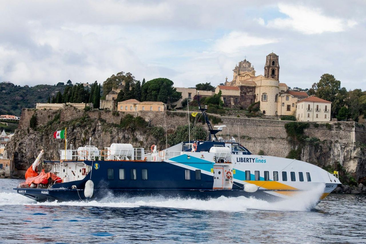 Isole Eolie: Trasferimento in traghetto da Vulcano a Lipari — 2