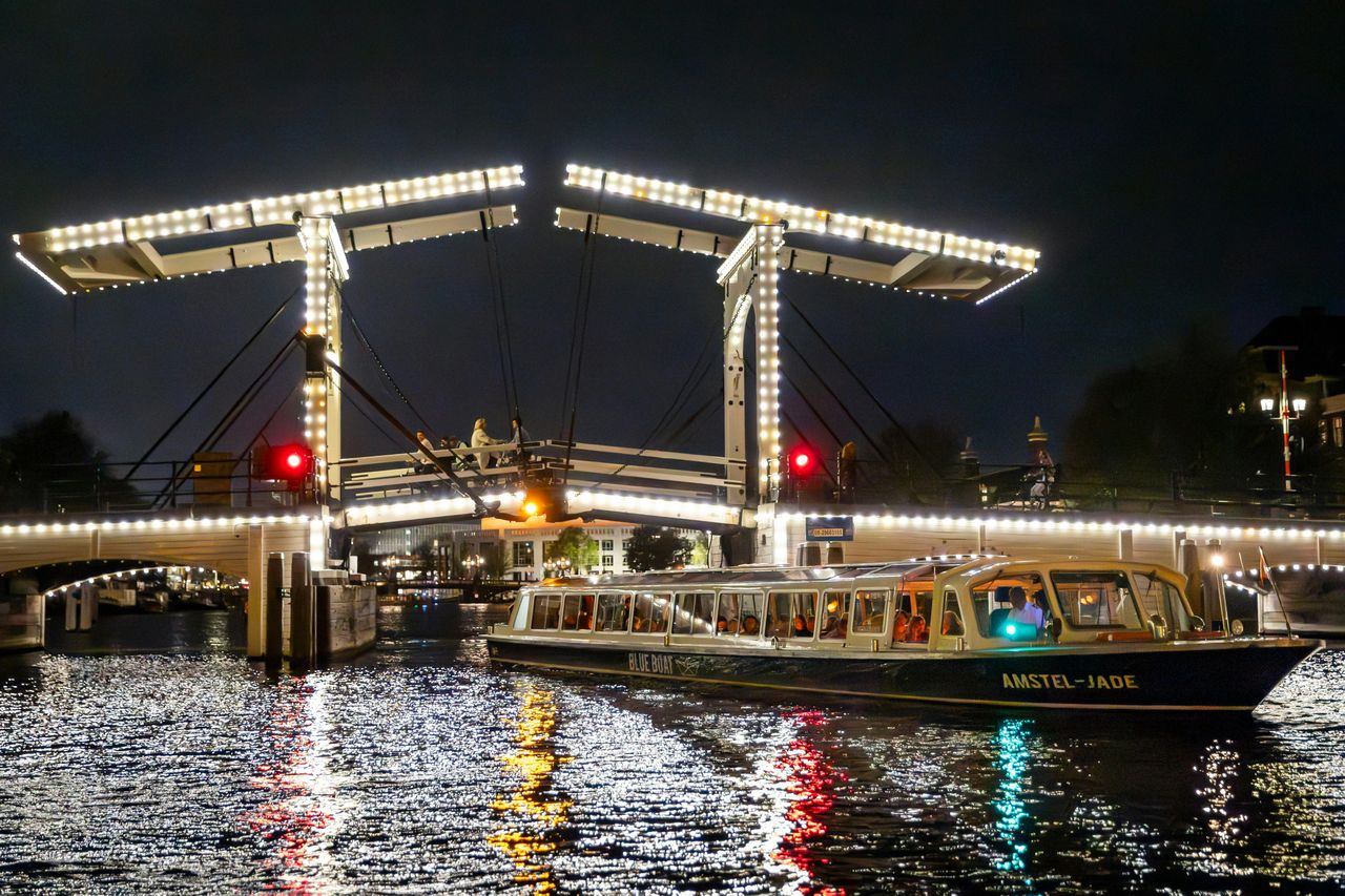 Amsterdam: Blue Boat Tour serale in barca sui canali — 2