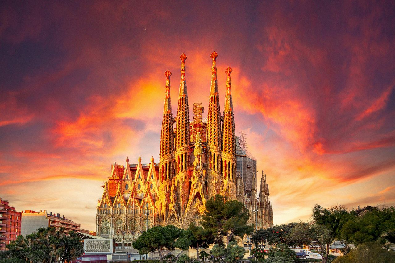 Sagrada Família: Biglietto Fast Track + Visita guidata — 5