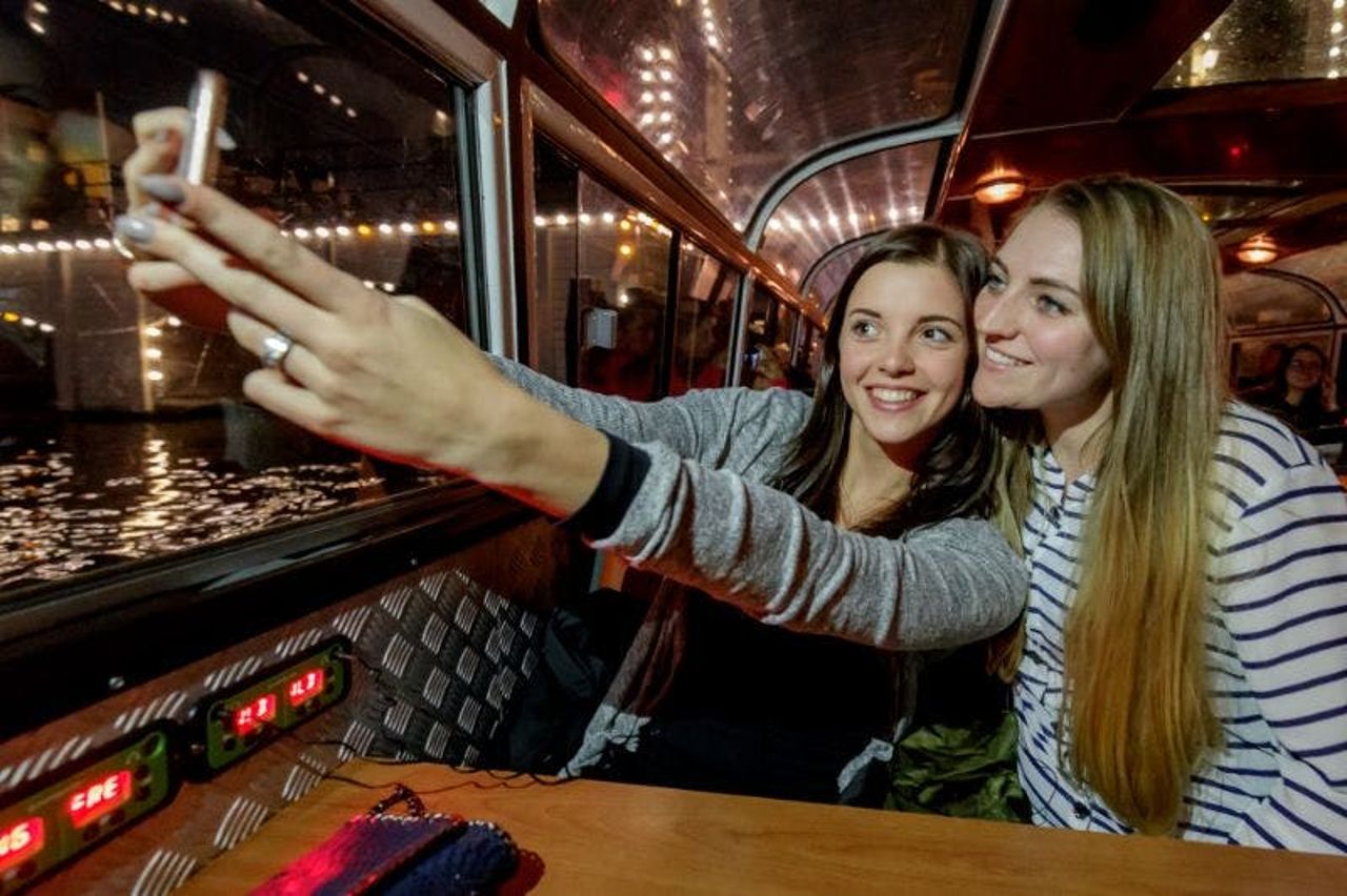 Amsterdam: Lovers Tour in barca serale — 4