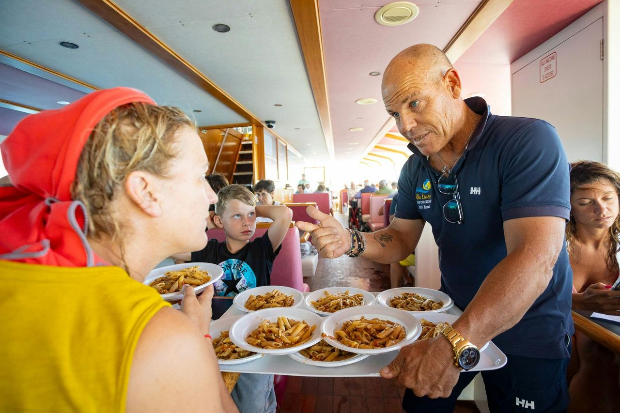 Favignana e Levanzo: tour in barca da Trapani + pranzo — 5