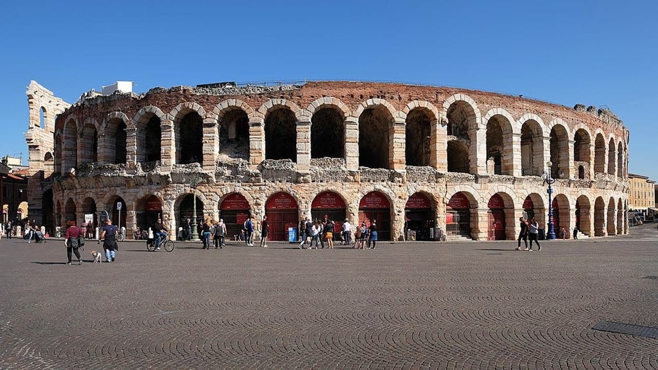 VeronaCardCity Pass da 24 o 48 ore + Salta la coda all'Arena di Verona + Audioguida — 9