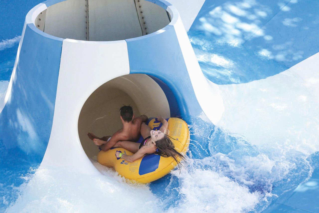 Aquafan: Biglietto d'ingresso + Pranzo — 3
