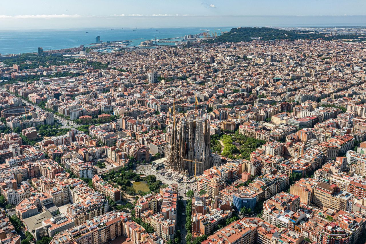 Go With A Local: Tour della Sagrada Família con salta fila in inglese — 4