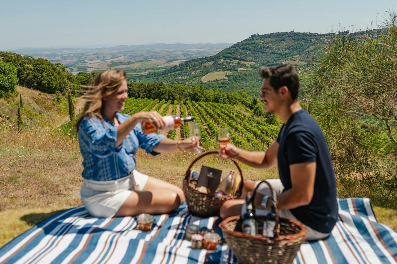 Azienda vinicola Corte Pavone: Picnic con vino e cibo + visita guidata al vigneto