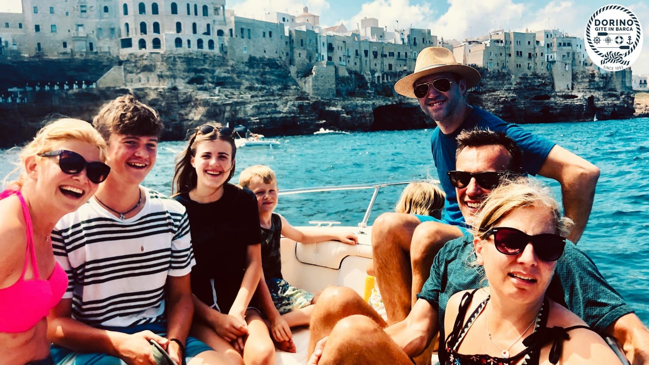 Polignano a Mare: Tour in Barca di un'Ora e Mezza