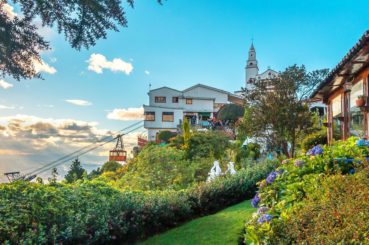 Monserrate: Funicolare o funivia andata e ritorno — 2