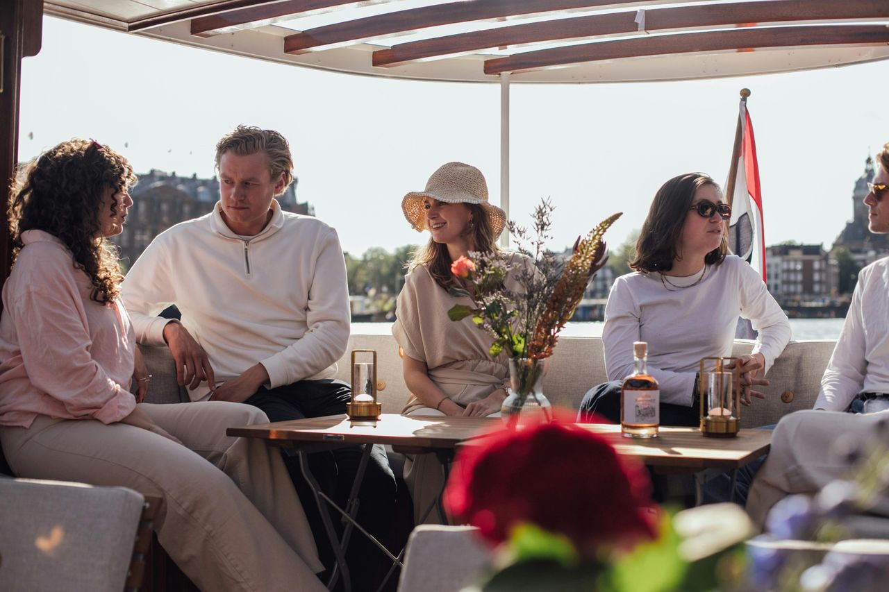 Amsterdam: Tour guidato in barca + Cocktail e Waffle — 2
