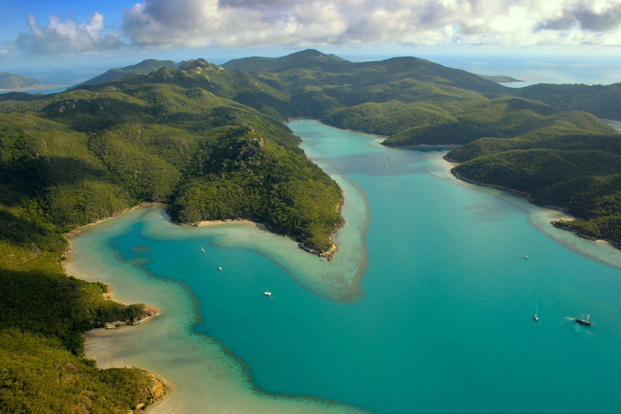 Hook Island: Tour in barca a vela da Airlie Beach + Snorkeling + Pranzo