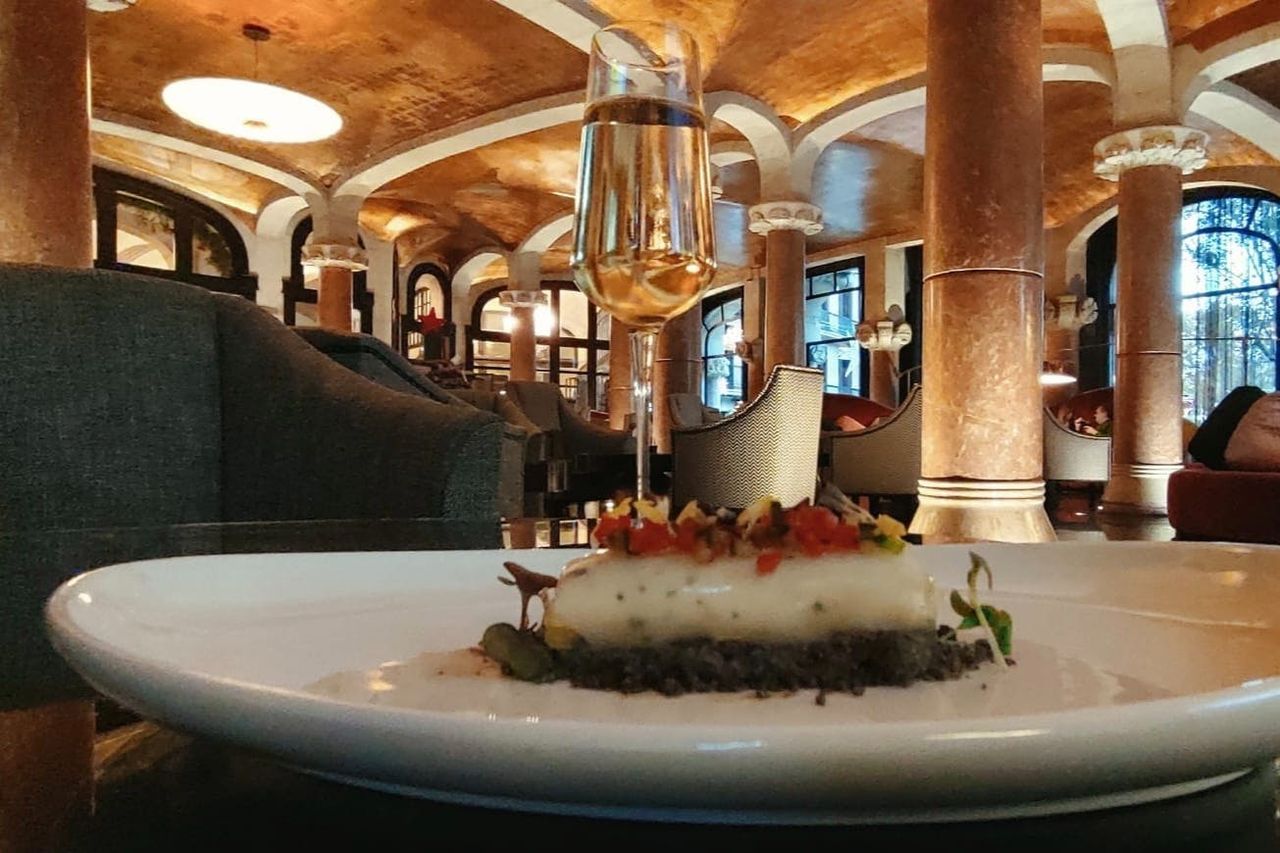 Tapa ispirata a Domènech a Casa Fuster — 2