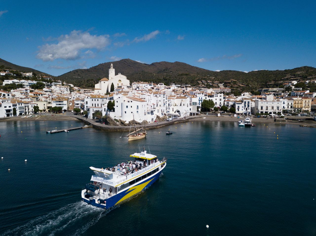 Costa Brava: Tour in catamarano a Cadaqués da Roses o Santa Margarita — 2