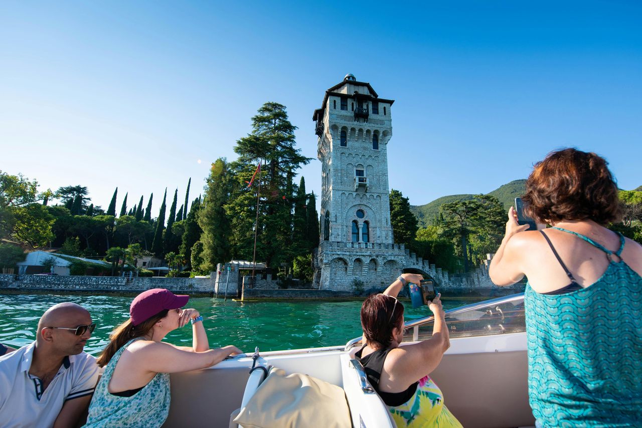 Lago di Garda: Tour in Barca di 4 ore da Sirmione — 2