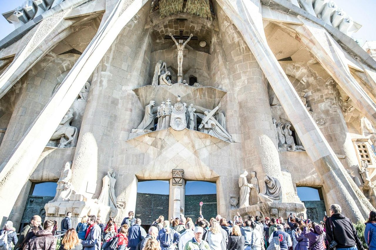 Sagrada Familia: Tour guidato + Accesso alle torri — 7