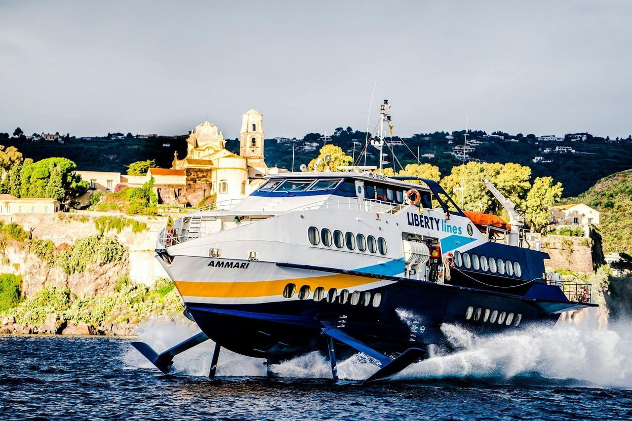 Isole Eolie: Traghetto di sola andata da Filicudi a Lipari — 3