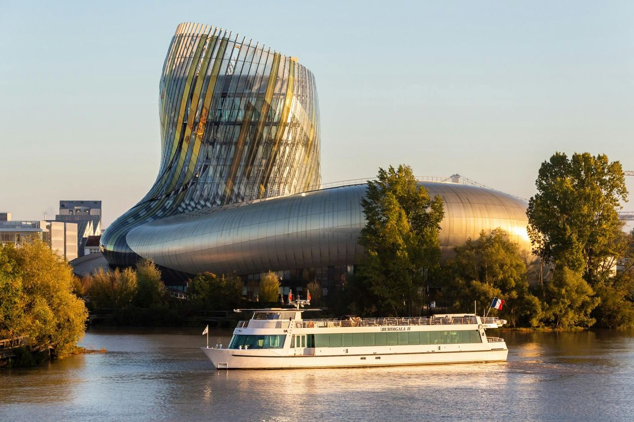 Bordeaux: Crociera guidata sulla Garonna — 2