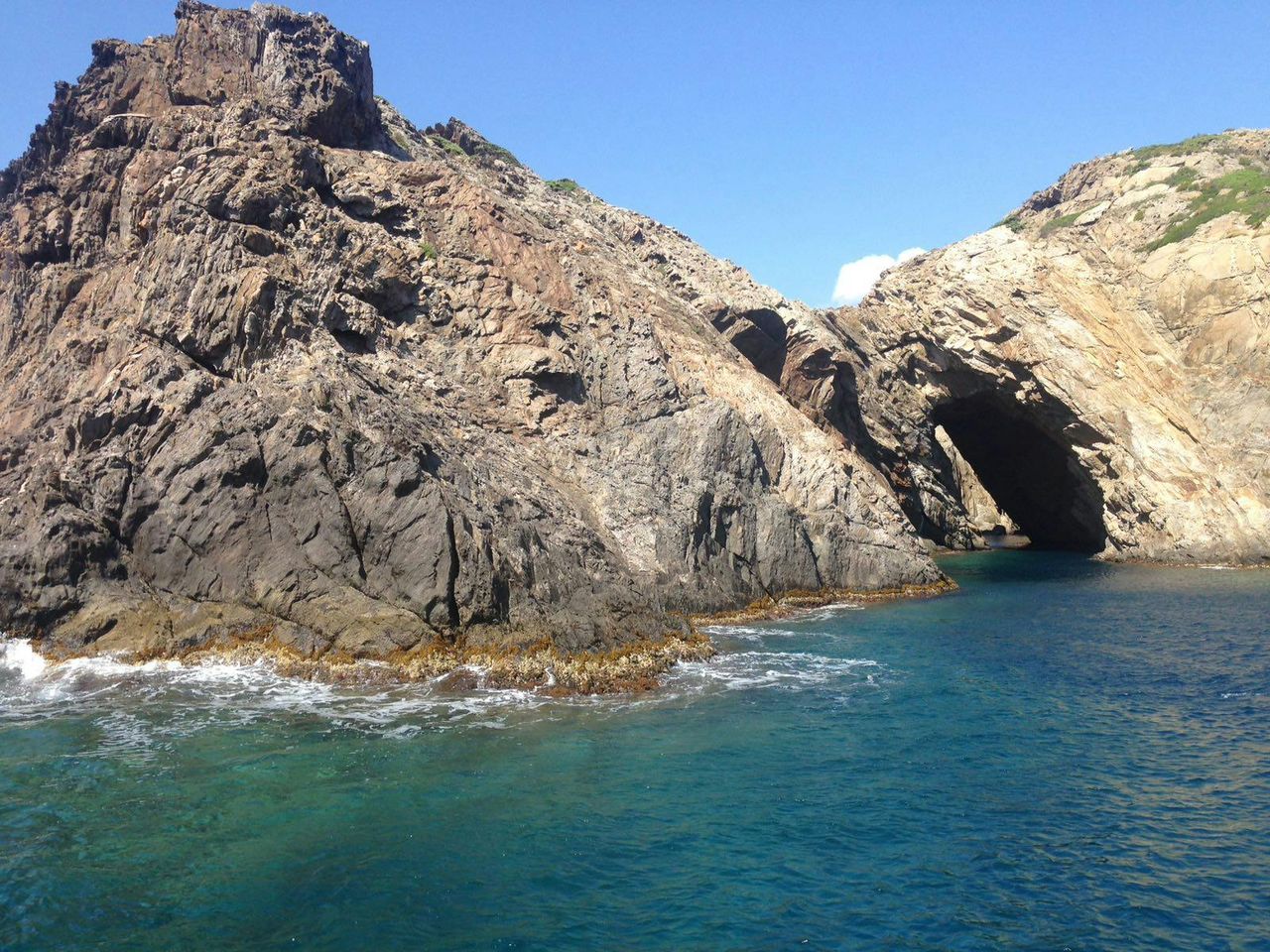 Costa Brava: Tour in barca a Cap de Creus, Cadaqués e Portlligat da Roses — 8