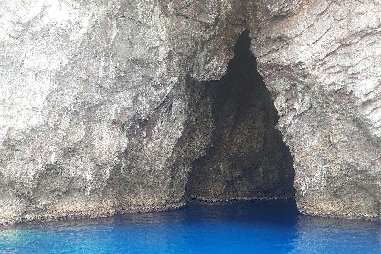 Isola Bella: Tour guidato in barca + pasticcini e bevande — 4