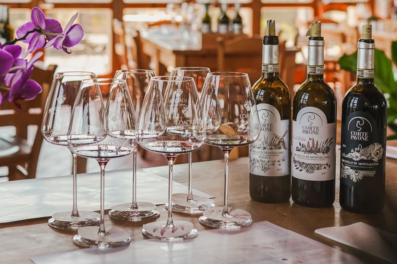 Azienda vinicola Corte Pavone: Visita guidata alla cantina con degustazione di vini di Montalcino