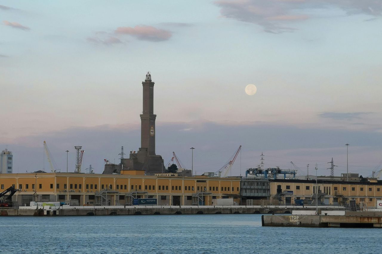 Tour del porto di Genova in barca — 2