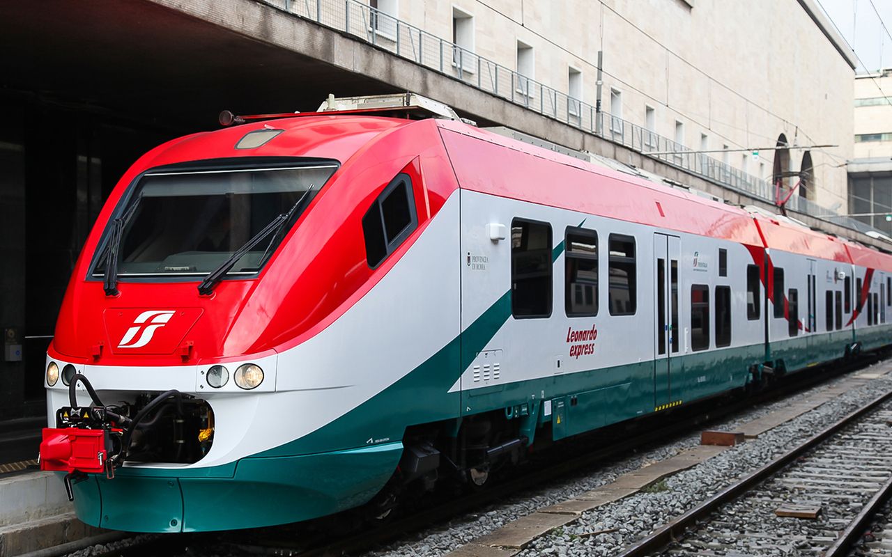 Leonardo Express: trasferimenti di sola andata in treno tra l'aeroporto di Fiumicino e la stazione di Roma Termini — 2