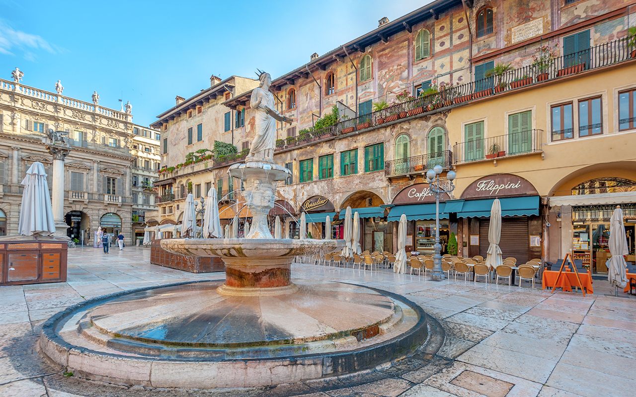 Tour a piedi di Verona con biglietti Salta la Fila per l'Arena — 3