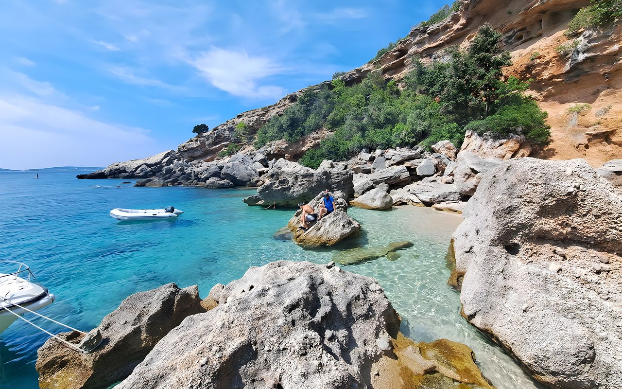Isola di Korcula: tour in un gruppo piccolo privato con snorkeling, relitto di una nave e spiagge nascoste