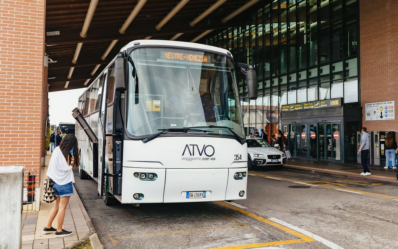 Trasferimenti in bus: dall'aeroporto di Venezia Marco polo a/da Piazzale Roma/stazione di Venezia Mestre — 5