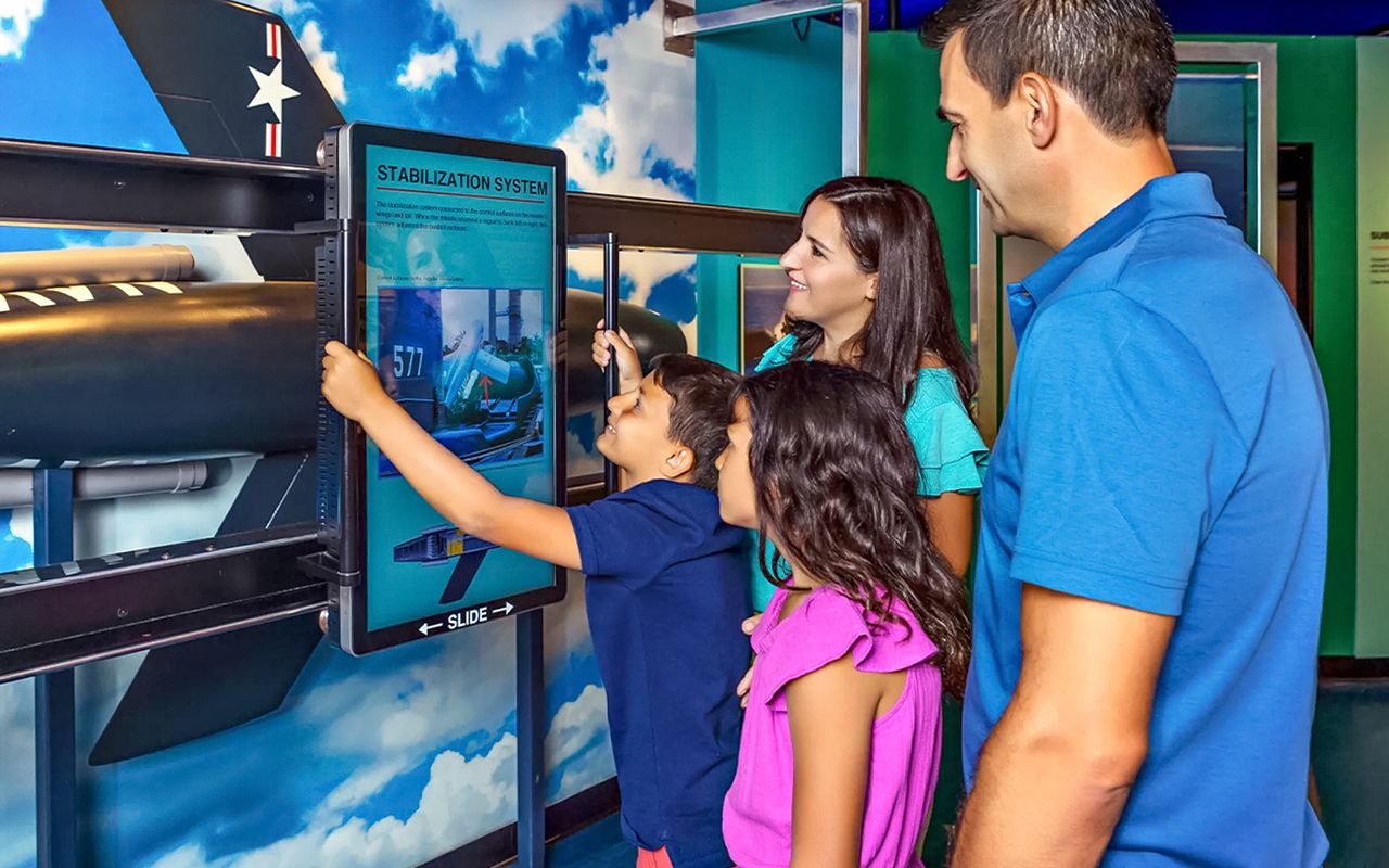 Biglietti per Intrepid Museum
