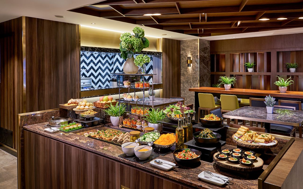 Plaza Premium First Lounge: KLIA Terminal 1 — 5
