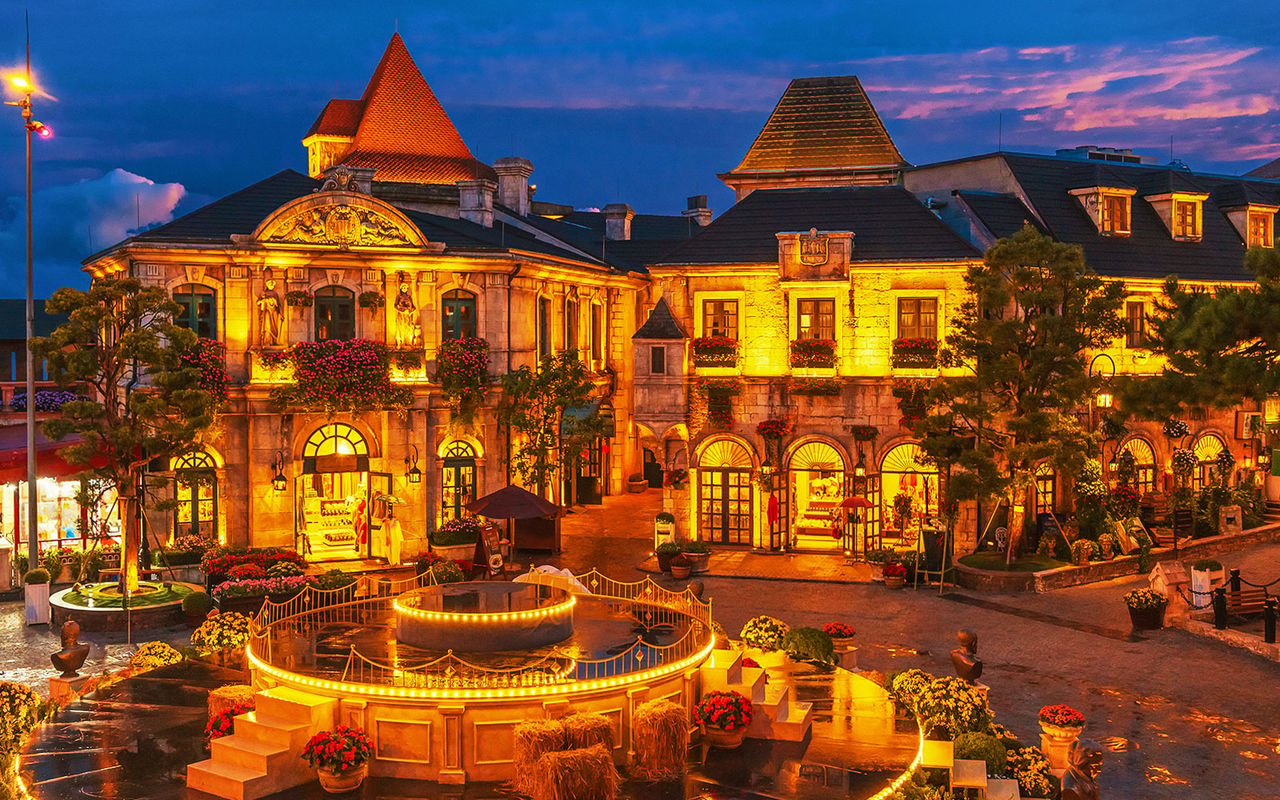 Biglietto notturno per il Sun World Ba Na Hills + Trasferimenti e cena — 5
