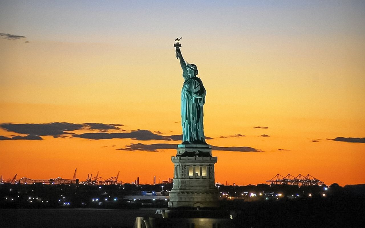 Crociera al tramonto della Statua della Libertà