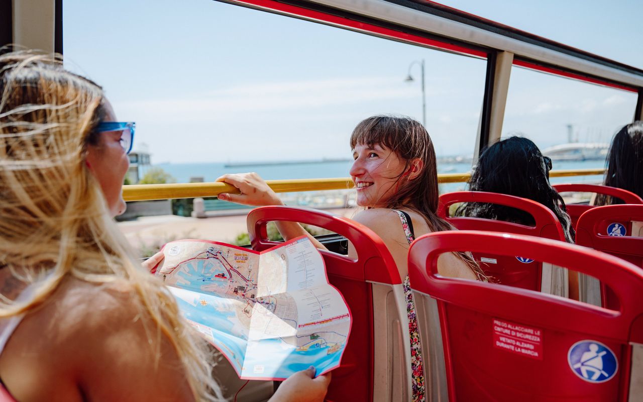 City Sightseeing: tour in autobus Hop-on Hop-off di Genova — 2