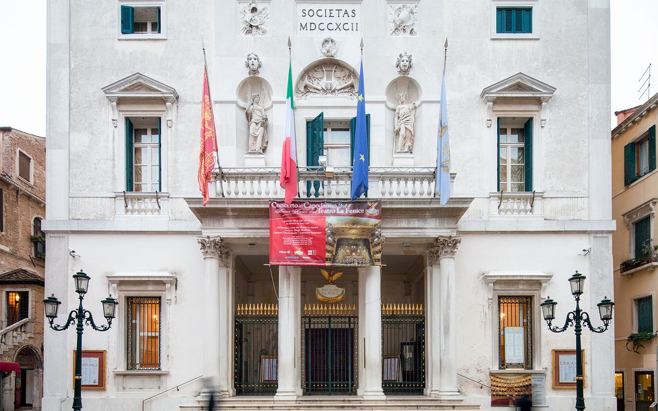 Tour guidato della Basilica di San Marco con giro in gondola — 5