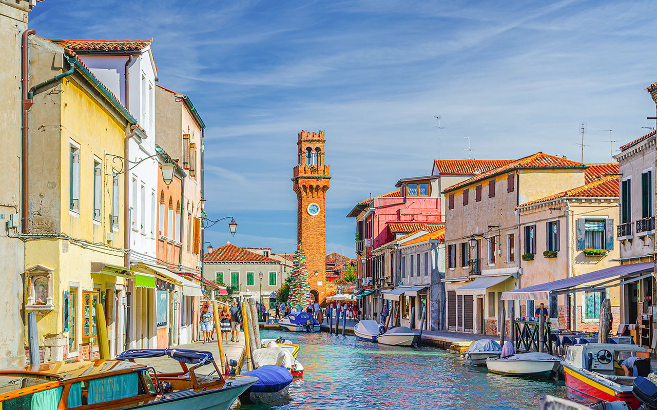 Tour in barca di Murano, Burano e Torcello con dimostrazione di soffiatura del vetro